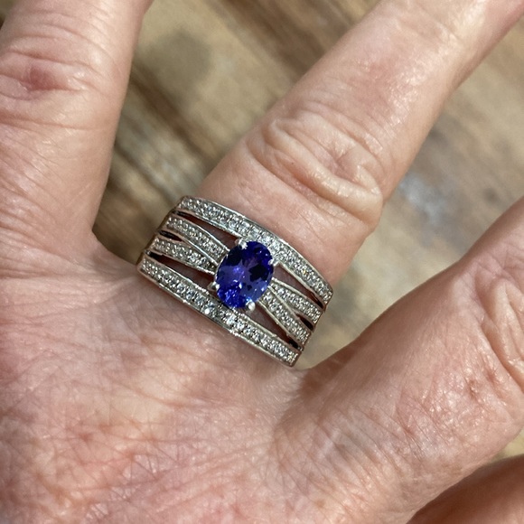 Tanzanite in Sterling - Picture 3 of 14